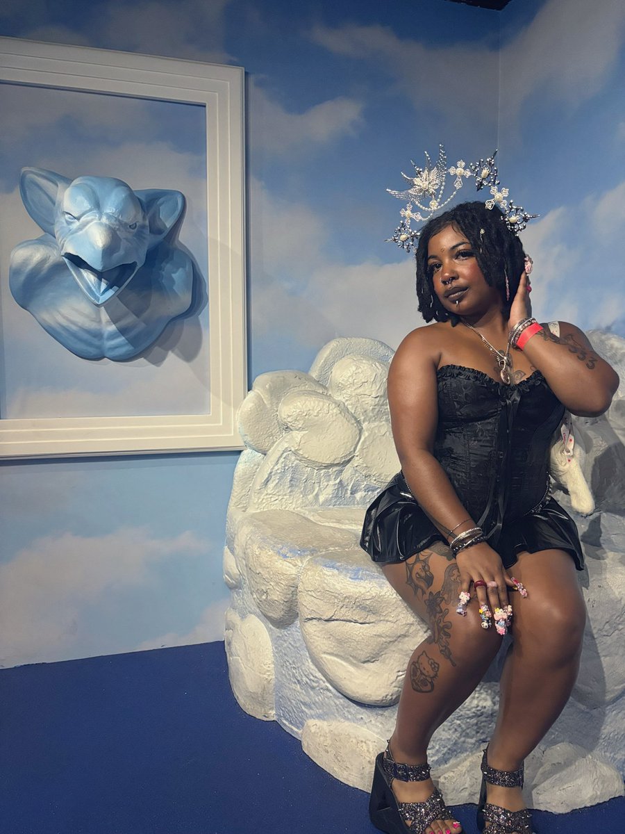 maryjchainsmkr's tweet image. #angelface 🪽🪄