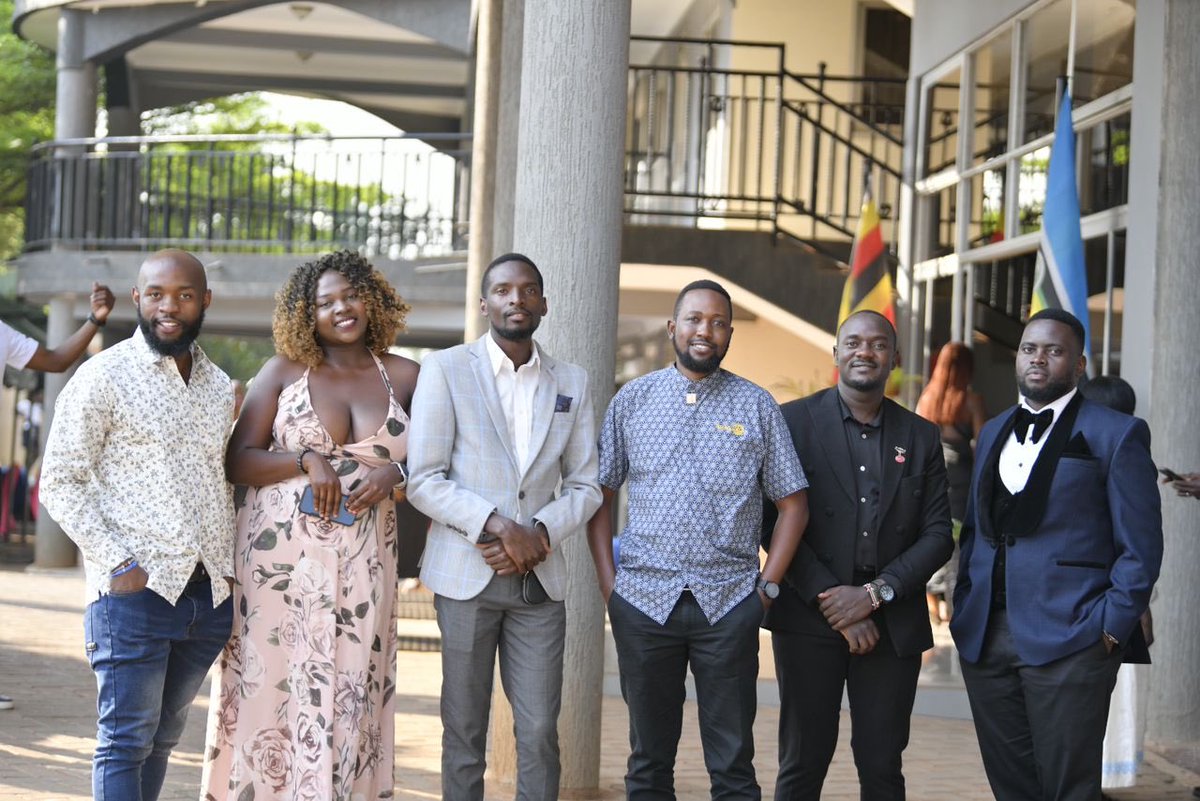 Rotaract Kampala North (@kanosug) on Twitter photo Hoima Kitara called and we represented.
Congratulations Magical President Jovia 
#KANOsFriendshipAndLove Hoima Kitara called and we represented.
Congratulations Magical President Jovia 
#KANOsFriendshipAndLove