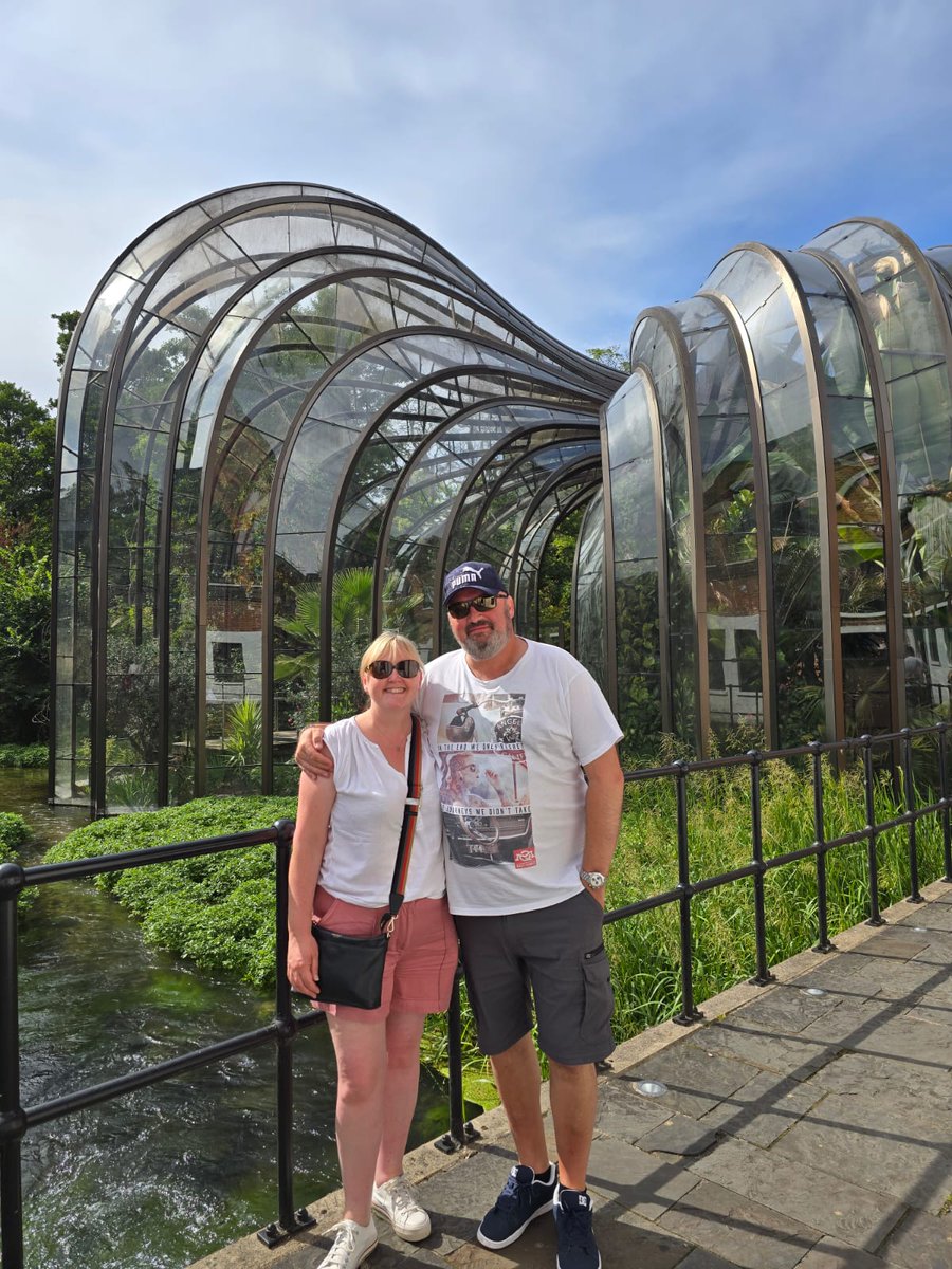 TheSuperpigeon's tweet image. Redeemed the final retirement voucher today. Distillery tour of @BombaySapphire which may have involved some samples. #BombaySapphire #GinJuice