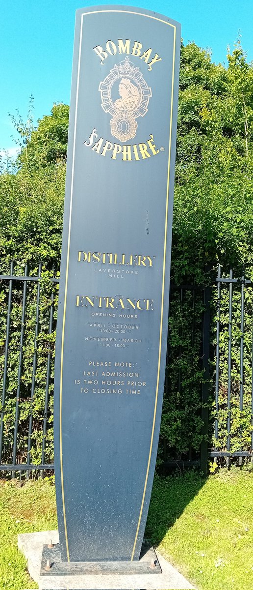 TheSuperpigeon's tweet image. Redeemed the final retirement voucher today. Distillery tour of @BombaySapphire which may have involved some samples. #BombaySapphire #GinJuice