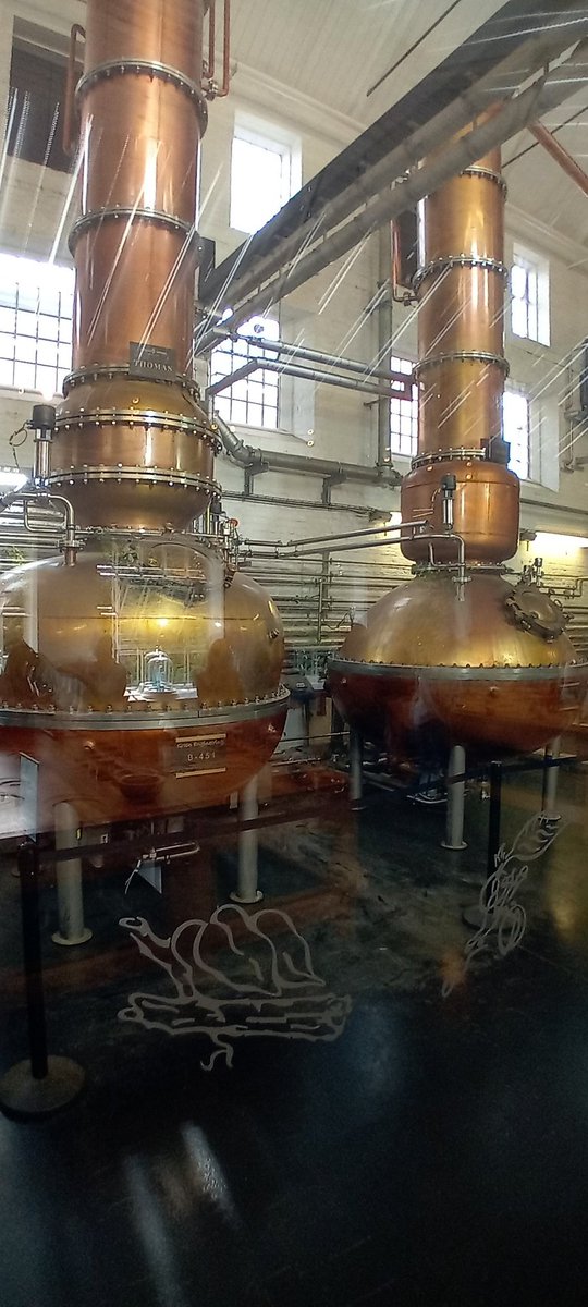 TheSuperpigeon's tweet image. Redeemed the final retirement voucher today. Distillery tour of @BombaySapphire which may have involved some samples. #BombaySapphire #GinJuice