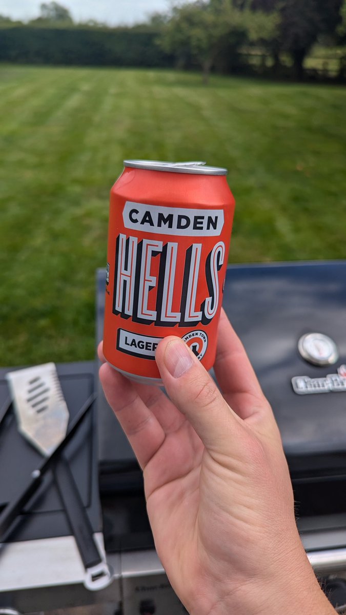 Beer and barbecue, listening to the neighbour jet-washing... 😈😅