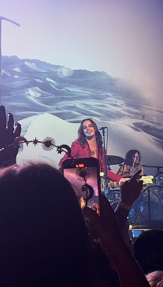 Sammy smile for my Sammy nation babes! How was last night real?