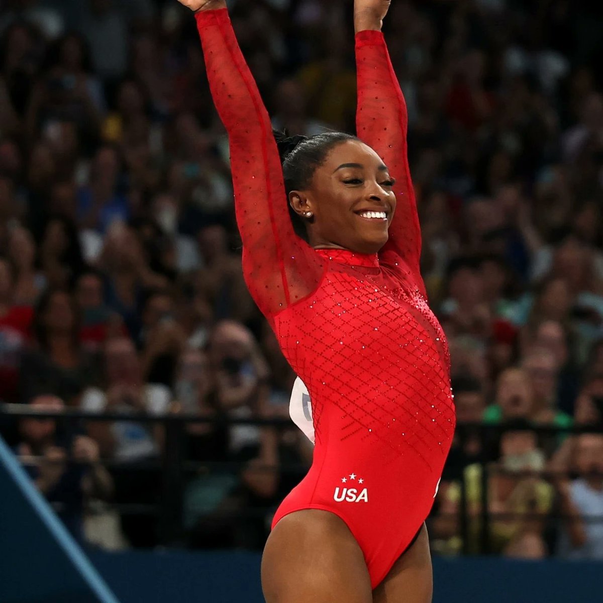 RoyalTeeMagazine tweet media