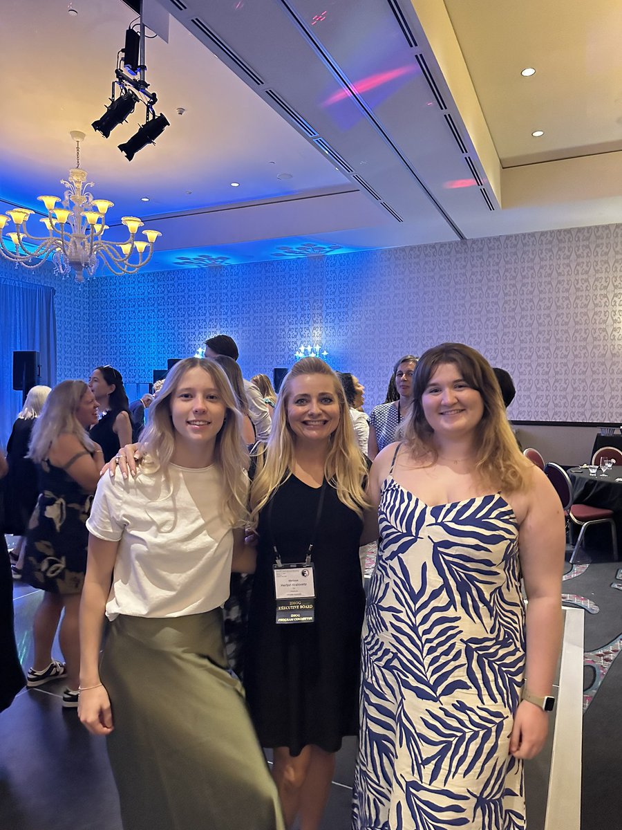 HerbstKralovetz's tweet image. Congratulations to all of our @idsog_org oral &amp;amp; poster awardees! Special shout out to Herbst-Kralovetz team member Hannah Harris for receiving Honorable Mention for her poster on prior #COVID infection &amp;amp; changes in vaginal microenvironment at #IDSOG2024! #OneHealth #WomensHealth