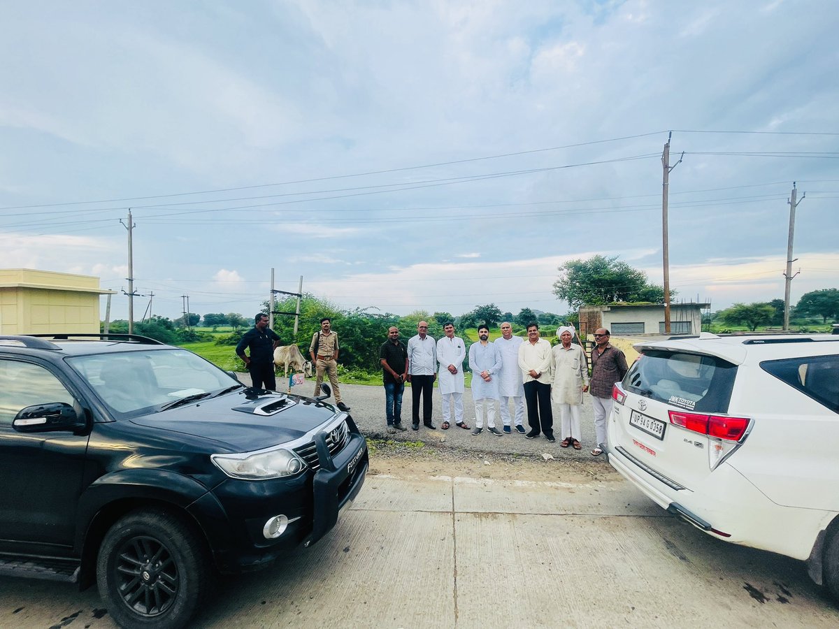 nikhiltiwaribjp's tweet image. आज़ दतिया में श्री सिद्ध पीठ श्री पीतांबरा माई बगलामुखी माई एवं श्री धूमावती माई के दर्शन करने का सौभाग्य प्राप्त हुआ।

जय श्री पीतांबरा माई 🙏🏻
जय श्री धूमावती माई🙏🏻

@highlight 
#nikhiltiwaribjp #nikhilramkumartiwari
#pitambrapeethdatia #Pitambra