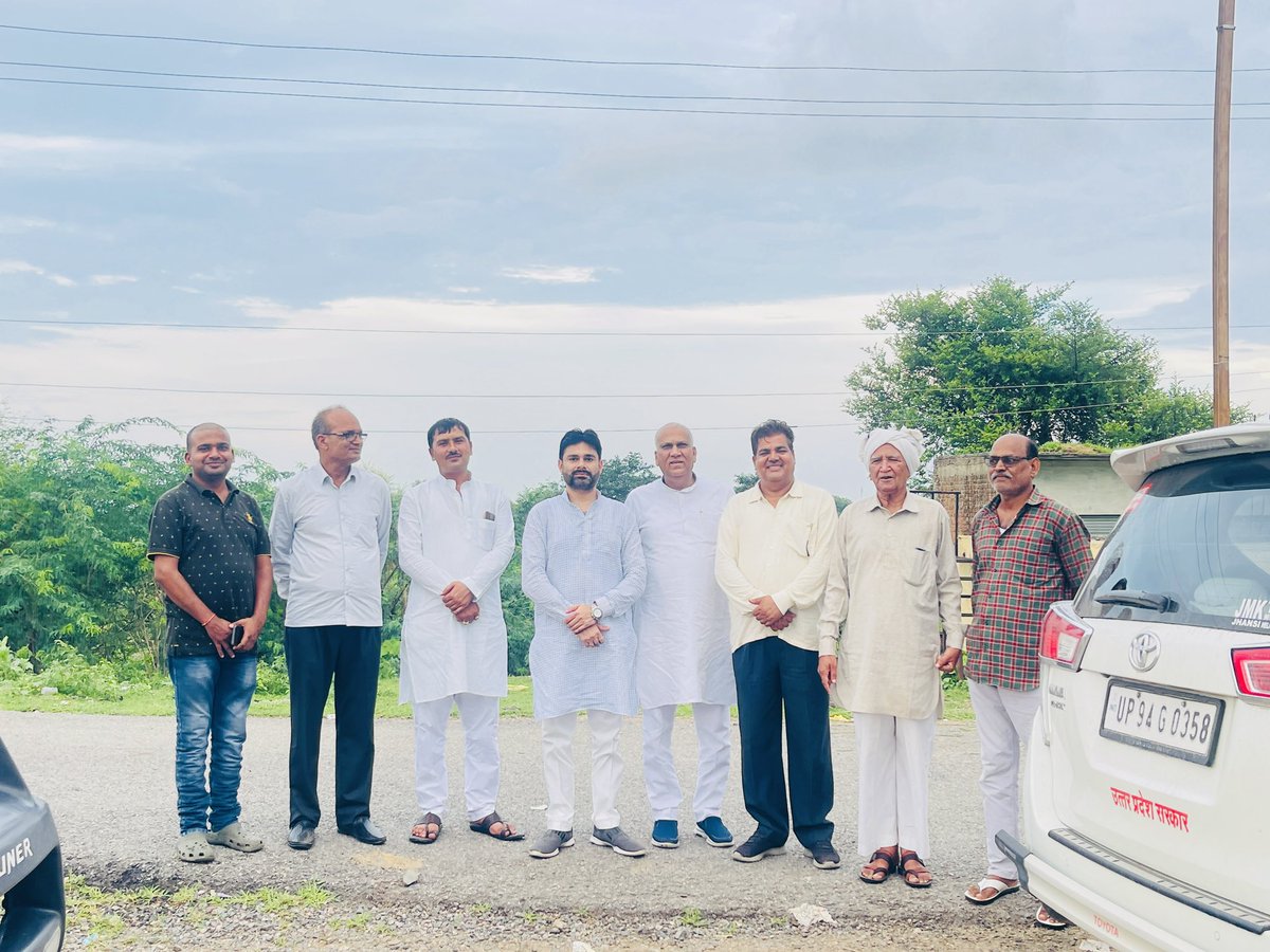 nikhiltiwaribjp's tweet image. आज़ दतिया में श्री सिद्ध पीठ श्री पीतांबरा माई बगलामुखी माई एवं श्री धूमावती माई के दर्शन करने का सौभाग्य प्राप्त हुआ।

जय श्री पीतांबरा माई 🙏🏻
जय श्री धूमावती माई🙏🏻

@highlight 
#nikhiltiwaribjp #nikhilramkumartiwari
#pitambrapeethdatia #Pitambra