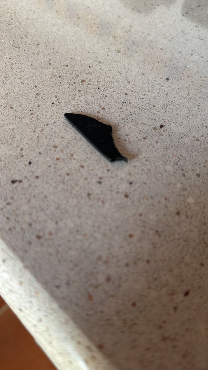 fjquesada's tweet photo. Acabamos de encontrar esto en un paquete de café de, parece un trozo de goma. algo que decir?? @CafeSolycrema https://t.co/gSj0hDJIPC
