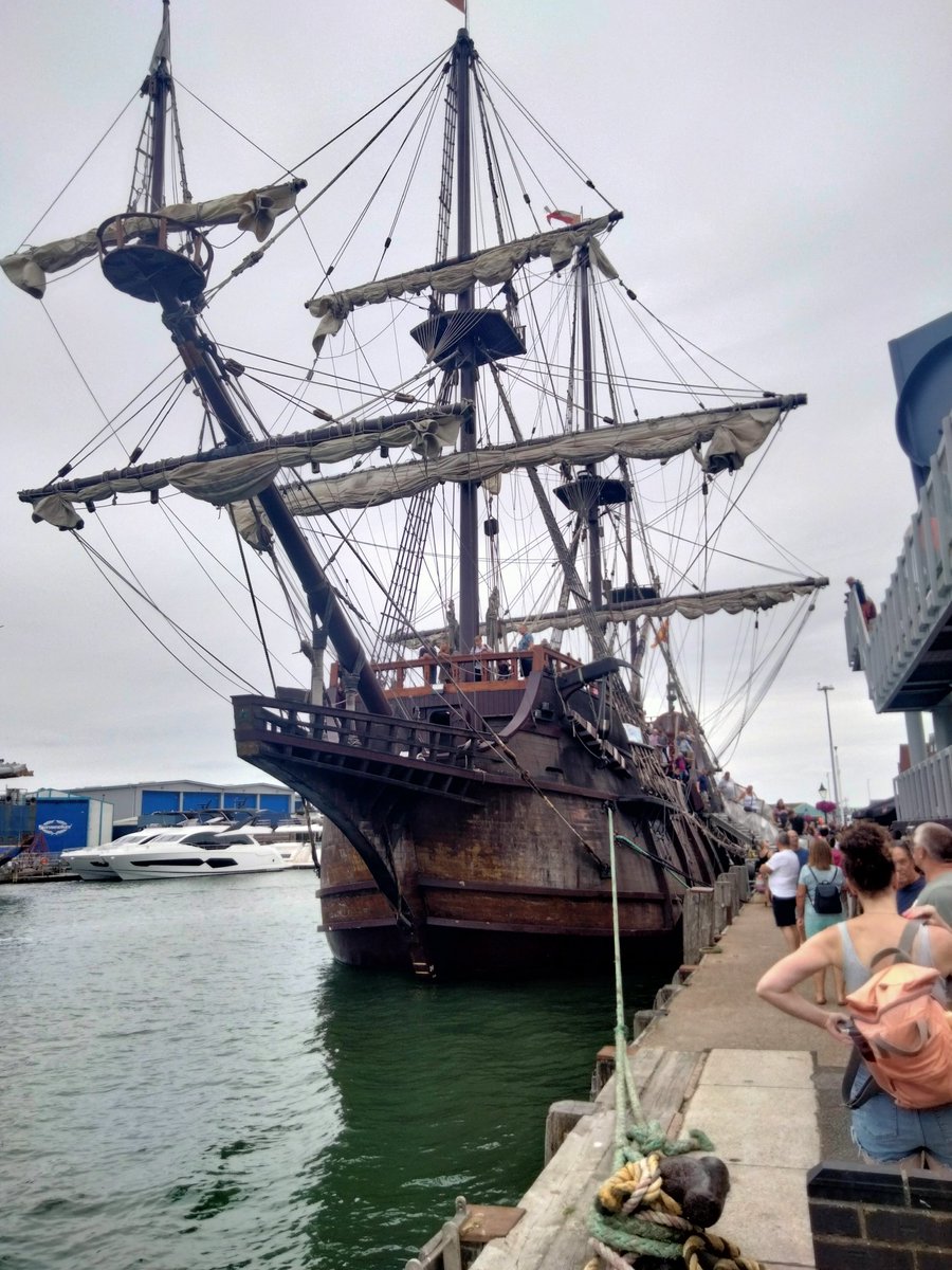 Andy Rowan tweet media