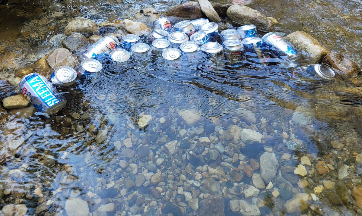 Keeping the beers cold on Manitoulin <a href="/SleemanBrewLTD/">Sleeman Breweries</a> <a href="/sleemanbeer/">Sleeman Beer</a> 
#Sapporobreweries #providencebay