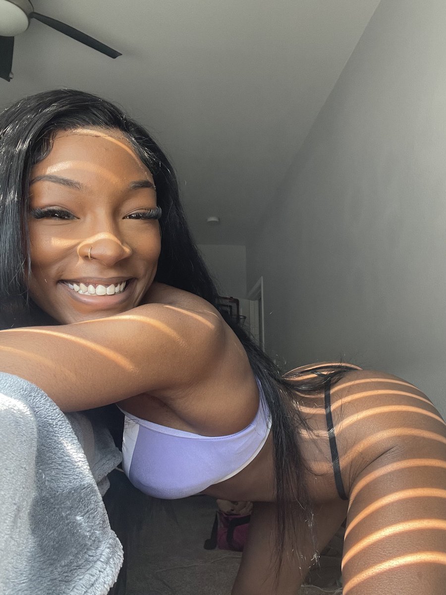 ★ Nivia Wolfe ★ XBIZ/AVN tweet media