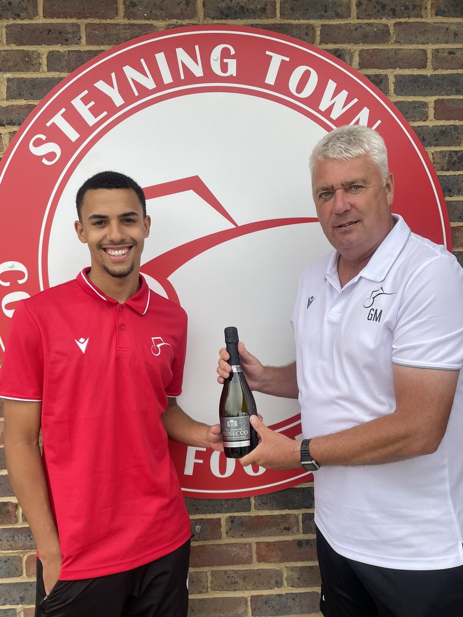 SteyningTown's tweet photo. Steyning Town FC man of the match today was left back Rob Mailla. 

Combative and assured performance and drove the team forward in the second half.

Well done Rob. https://t.co/RVjg1HjzRE