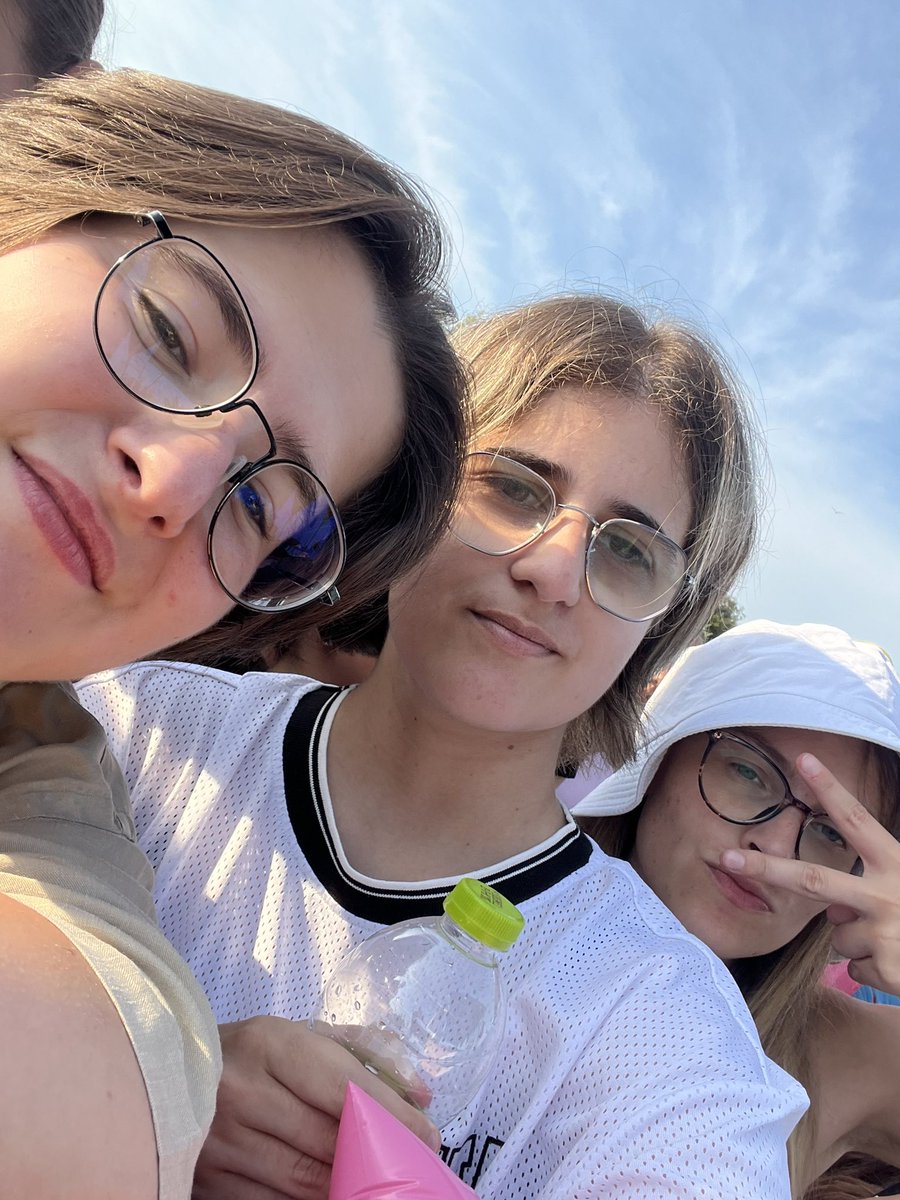 cosechevivi's tweet photo. @SarahToscano_ non vieni a portarci i coccodrilli? https://t.co/fQe4vjknDs