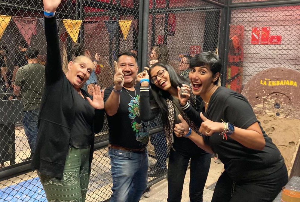AnSANTAMARIA's tweet photo. 🤝 Trabajar de la mano con operadores turísticos y agencias es esencial para impulsar el #Turismo en @Bogotá, fomentando el desarrollo económico y social de nuestra ciudad. Espacios como este nos permite ofrecer experiencias únicas y posicionarnos como un destino de talla mundial. 🌍

#Bogotá #Turismo #DesarrolloEconómico #ExperienciasÚnicas #SitiosTurísticos #FamTrips
