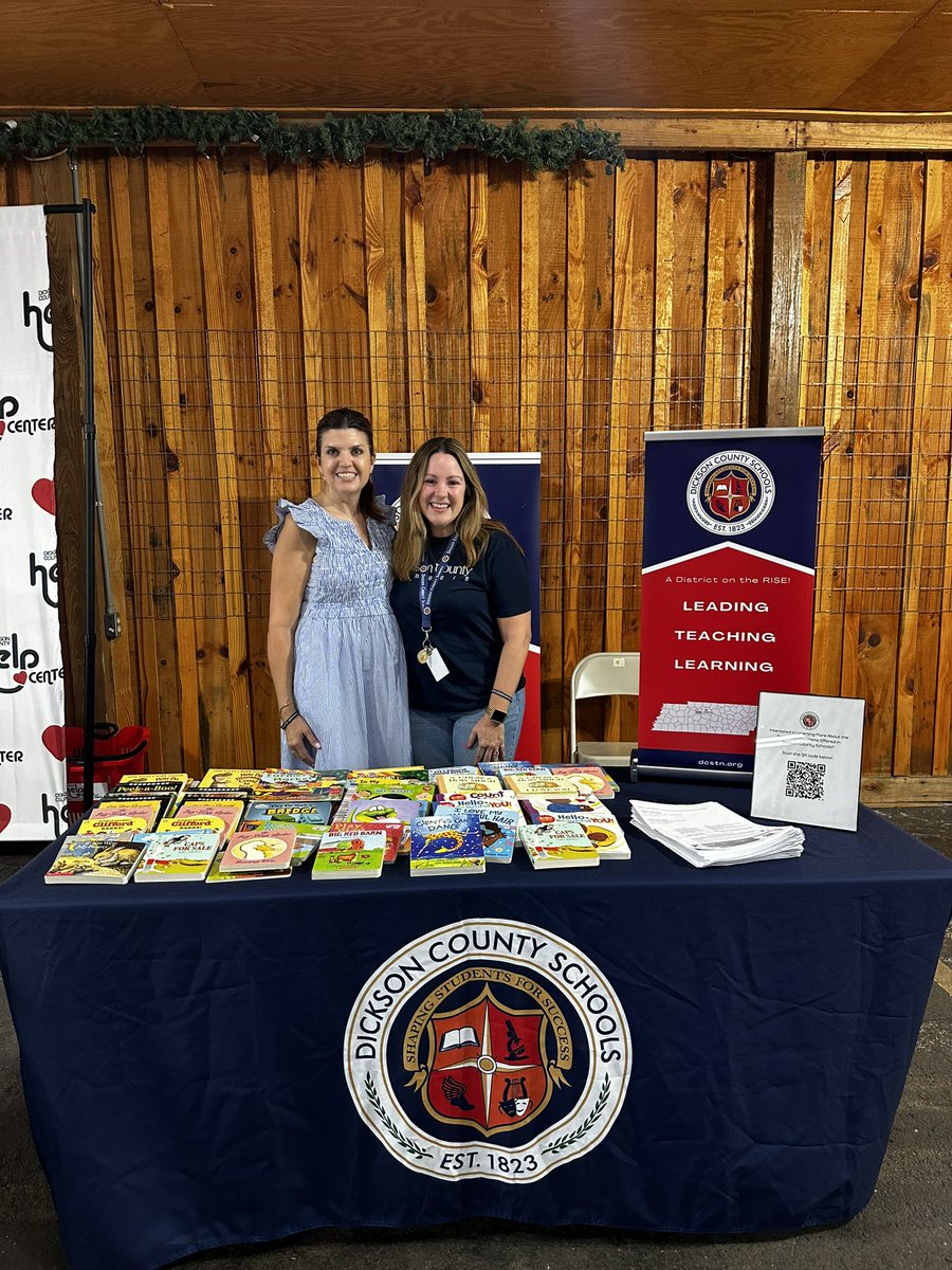 A great turnout for the Dickson County Community Baby Shower today. Lots of families have new books to read to their babies tonight!