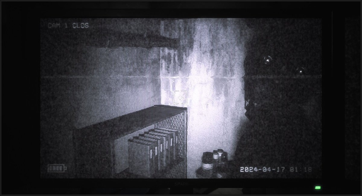 Perfect FNaF Shots tweet media