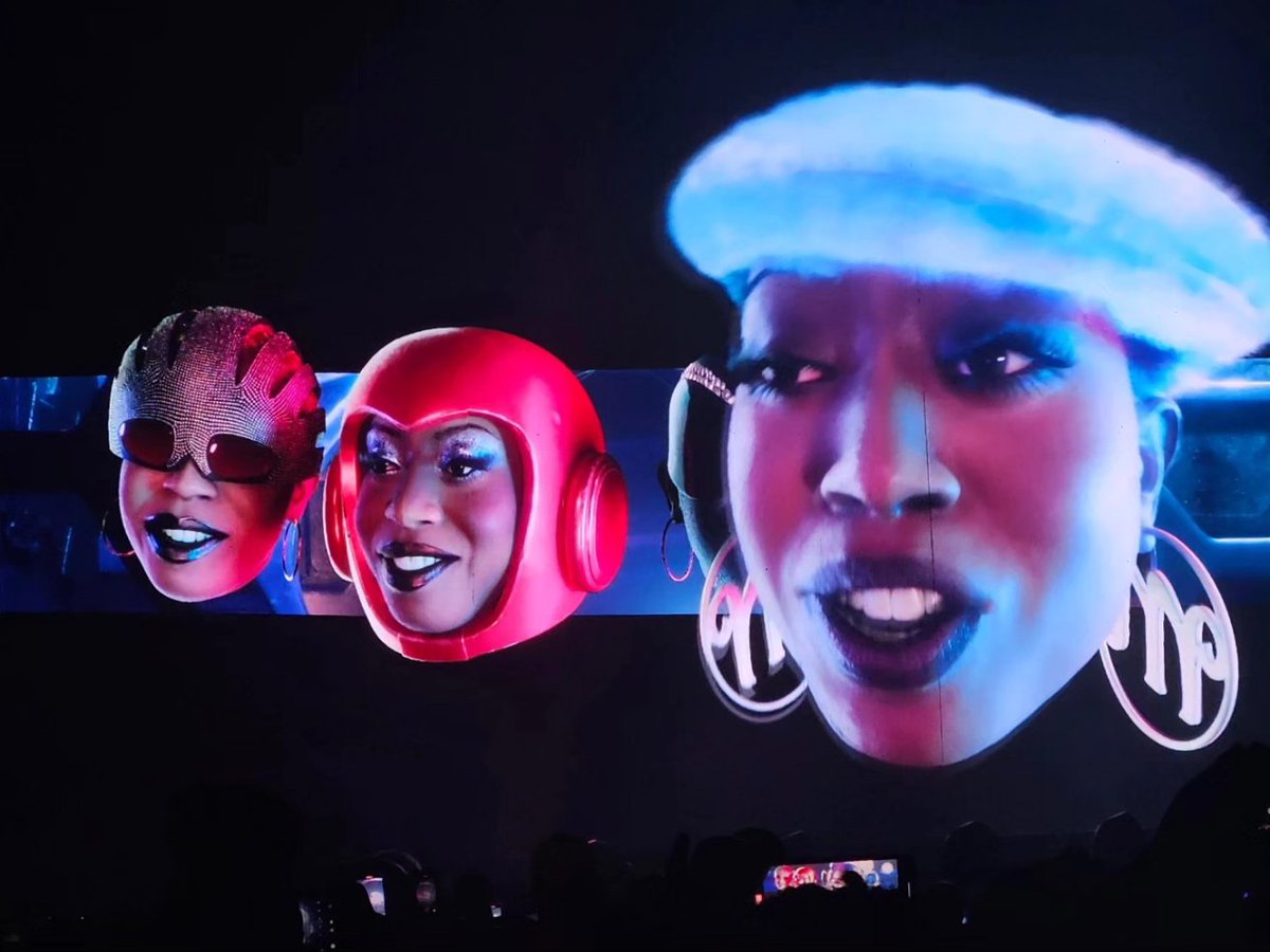 103JAMZRADIO's tweet photo. They'll call us biased, but it's just the truth -- @MissyElliott is the best. The end.
Shout out to all of our winners!
#VA #7CitiesIcon #VirginiaIsForLegends #MissyElliott #Timbaland #BustaRhymes #Ciara #OutOfThisWorldTour #2Up2Down https://t.co/9a12Eh53p6