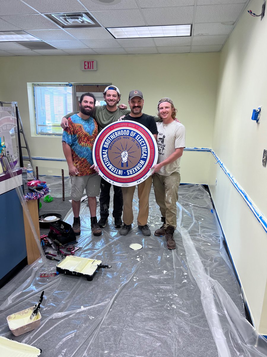 Ibew666's tweet image. 666 volunteers in #Henrico county today helping get ready for school at Fair Oaks Elementary!  
#666givesback