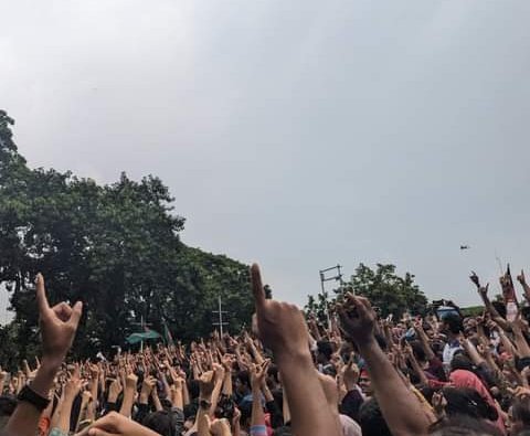 WinTaeUmaia's tweet photo. দফা এক, দাবি এক 
খুনি হাসিনার পদত্যাগ।
.
#HasinaWorseThanHitler 
#HasinaMustGo 
#HasinaOut 
#StepDownHasina
#SaveBangladeshiStudents
#StudentsUnderAttack
 #BangladeshBleeding
#AllEyesonBangladesh
#Stepdowndictatorheikhasina https://t.co/9tPJgDvjTe
