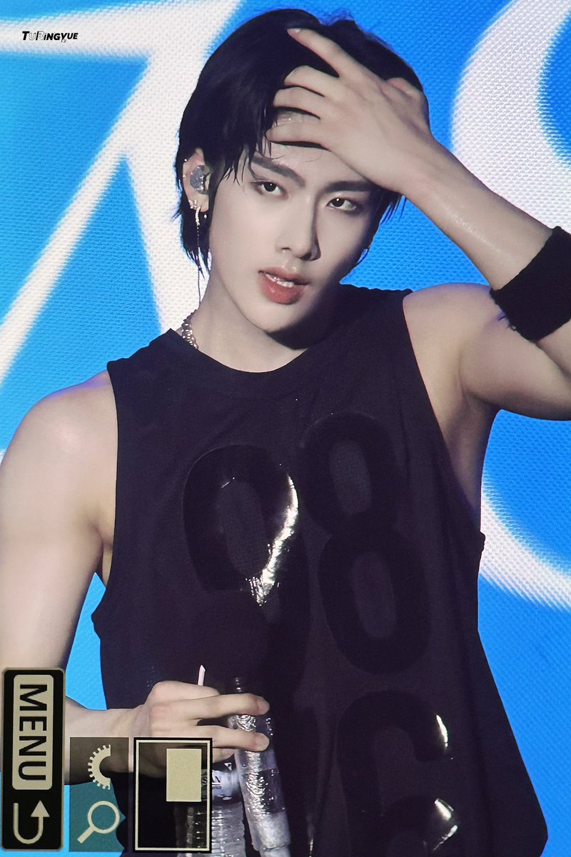 𝟐𝟒𝟎𝟖𝟎𝟑😼

#리키 #RICKY #沈泉锐 #リッキー #ZEROBASEONE #ZB1