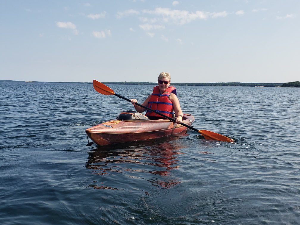JoAnnDecker6's tweet photo. Morning views and a little paddle in the harbour makes for a great start to the day #goodforthemindandsoul
#campbellton https://t.co/5IsLHoOYgt