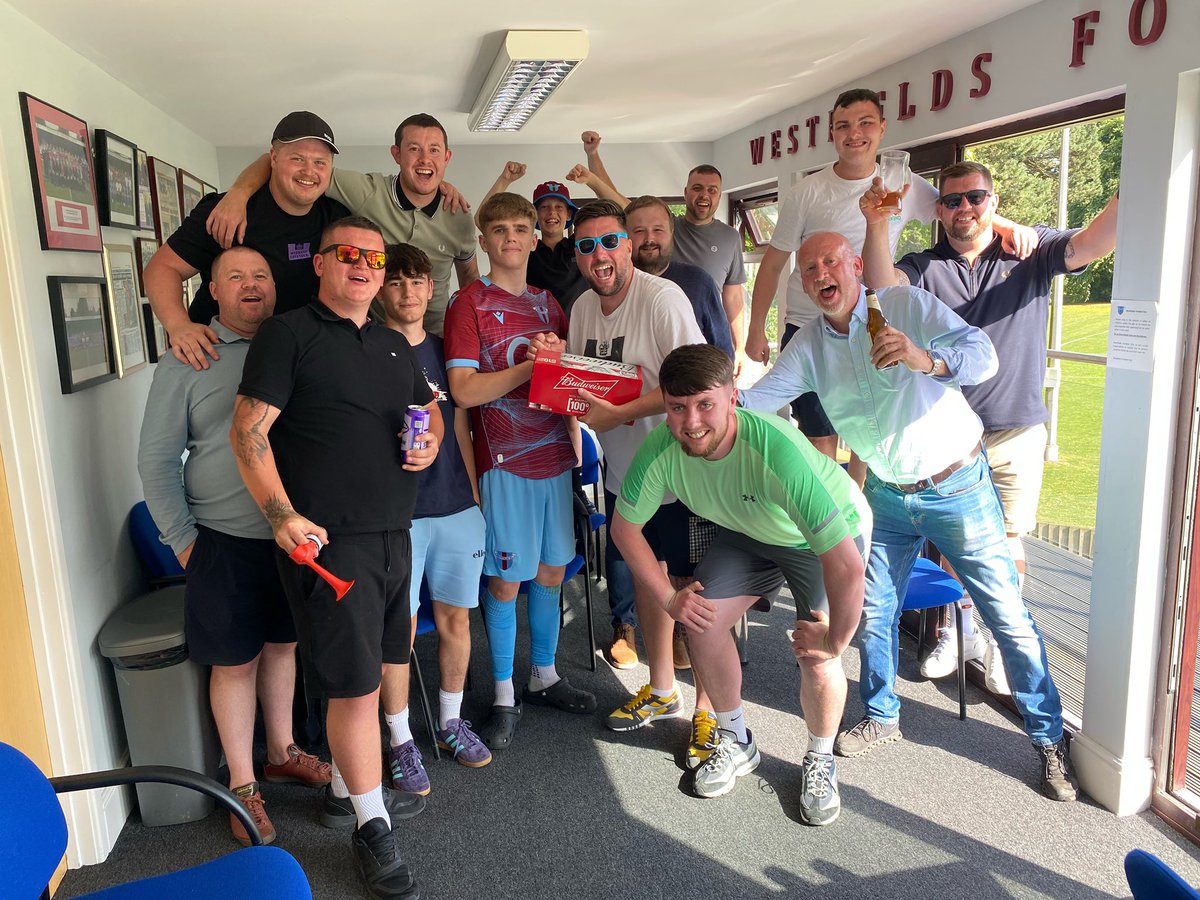 Westfieldsfc1's tweet photo. ��️Today’s #Fields MotM sponsored by Leon Cooke &amp; friends presented in the @UKAirband executive suite went to the super impressive @Cam41891300 following today’s 1-0 hard fought victory against a good @DaventryTownFC side in the @EmiratesFACup #Getin🔵🟣 https://t.co/oTUBQCCWs3