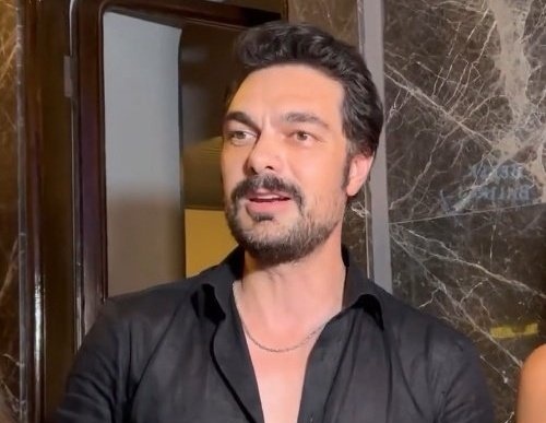 yıldızın hiç sönmesin daima parla 

HalilİbrahimCeyhan 
#HalilİbrahimCeyhan