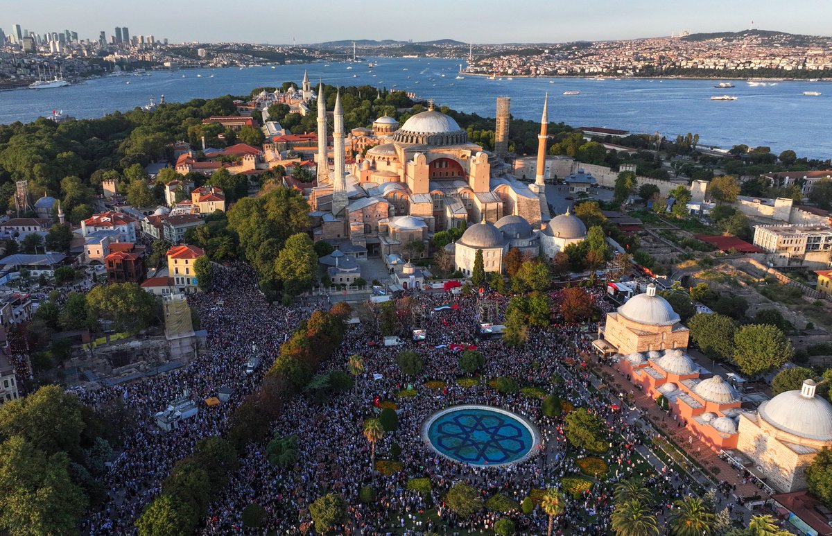 gztcom's tweet photo. 🔴İsmail Heniyye'nin son çağrısı Ayasofya'da karşılık buldu https://t.co/zdadeoQBjO