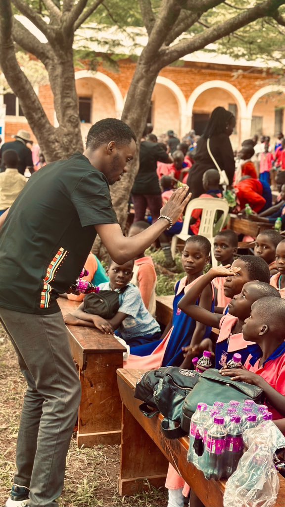 Precious moments with Gulu’s bright hearts❤️  special thanks to <a href="/RCUpperKololo/">Rotary Club of Upper Kololo</a> and <a href="/RACUpperKololo/">Rotaract Club of Upper Kololo</a> for making it possible.