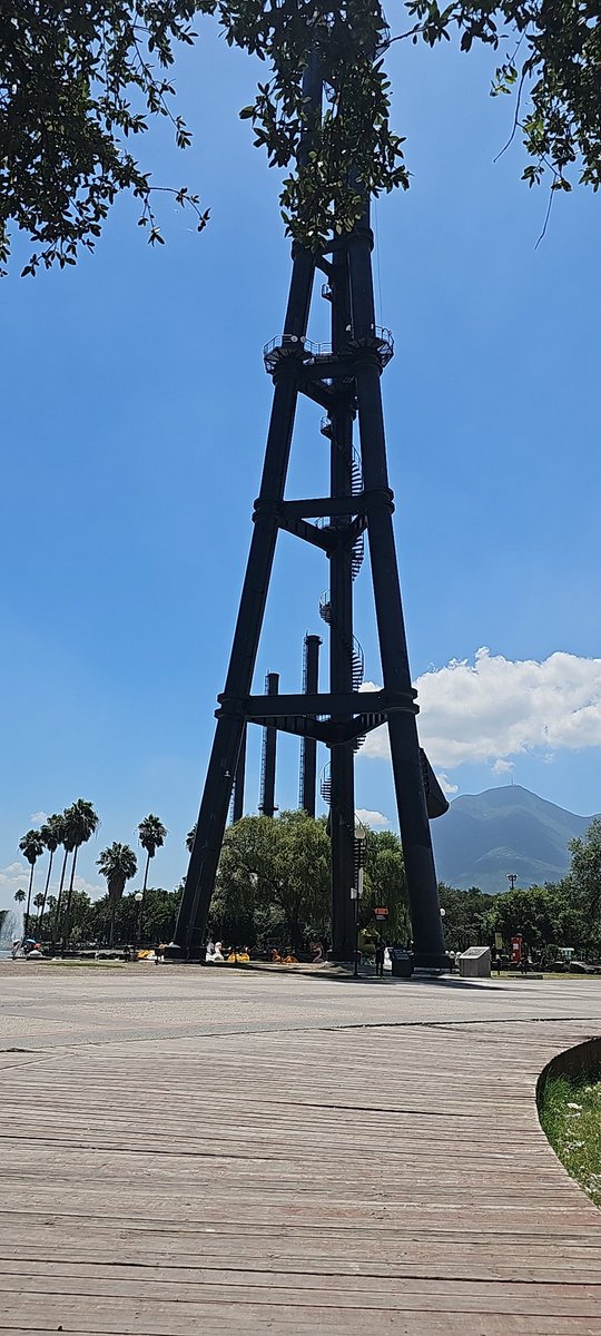 ntrevi's tweet photo. @parquefundidora buenos días esta permitido volar dron de forma recreativa en el parque, ahorita me encuentro por aquí https://t.co/ZawlPwCCS0