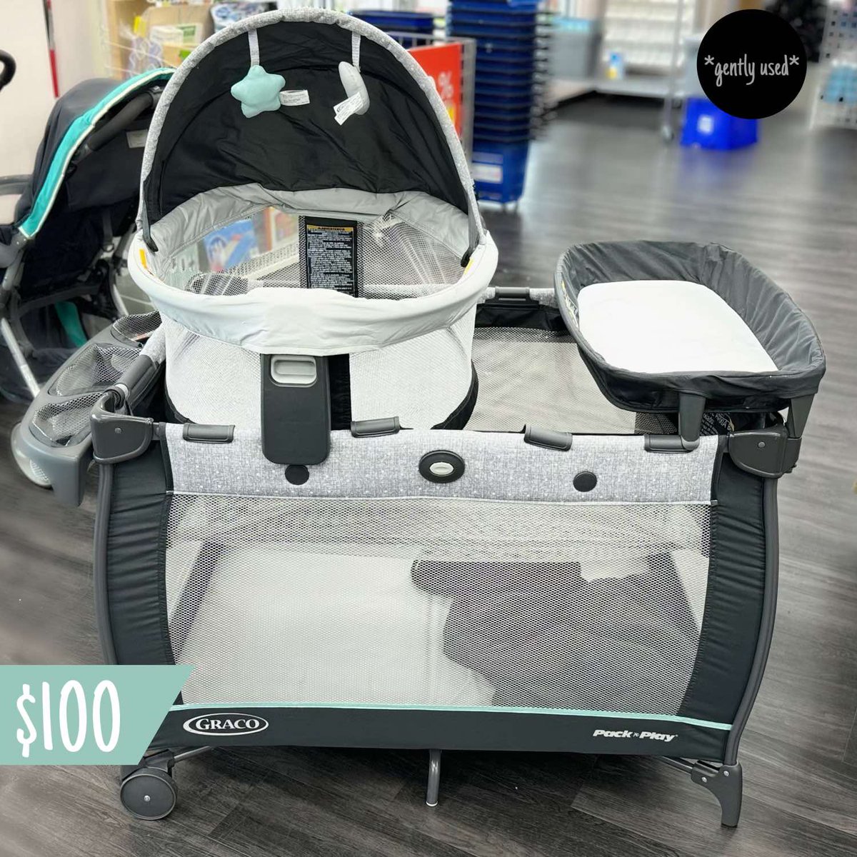 ouacfay_nc's tweet image. The ultimate Pack n' Play for less 🙌🏼

#onceuponachildfayettevillenc #fayettevillenc #packnplay #graco #moreforless #retailresale #kidsstuffforless #babyequipment