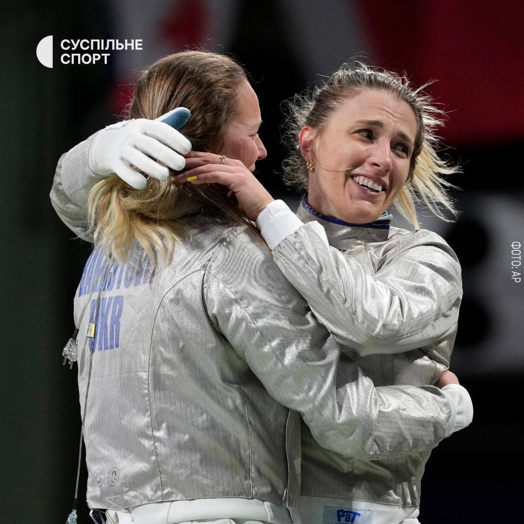 ⚡️Україна здобула перше олімпійське золото — у фехтуванні на шаблях серед жіночих команд.

НАЙКРАЩІ!!!

Оля Харлан взагалі розірвала суперницю