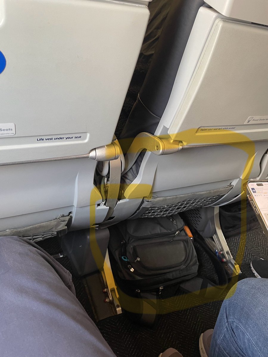 Flying in U.S. with <a href="/united/">United Airlines</a> has been a great experience - ❤️ the app updates throughout the journey, pre and post. <a href="/Qantas/">Qantas</a> <a href="/VirginAustralia/">Virgin Australia</a> could learn. However not sure about the window shades down for takeoff and landing and bags allowed on floor in exit rows 😳