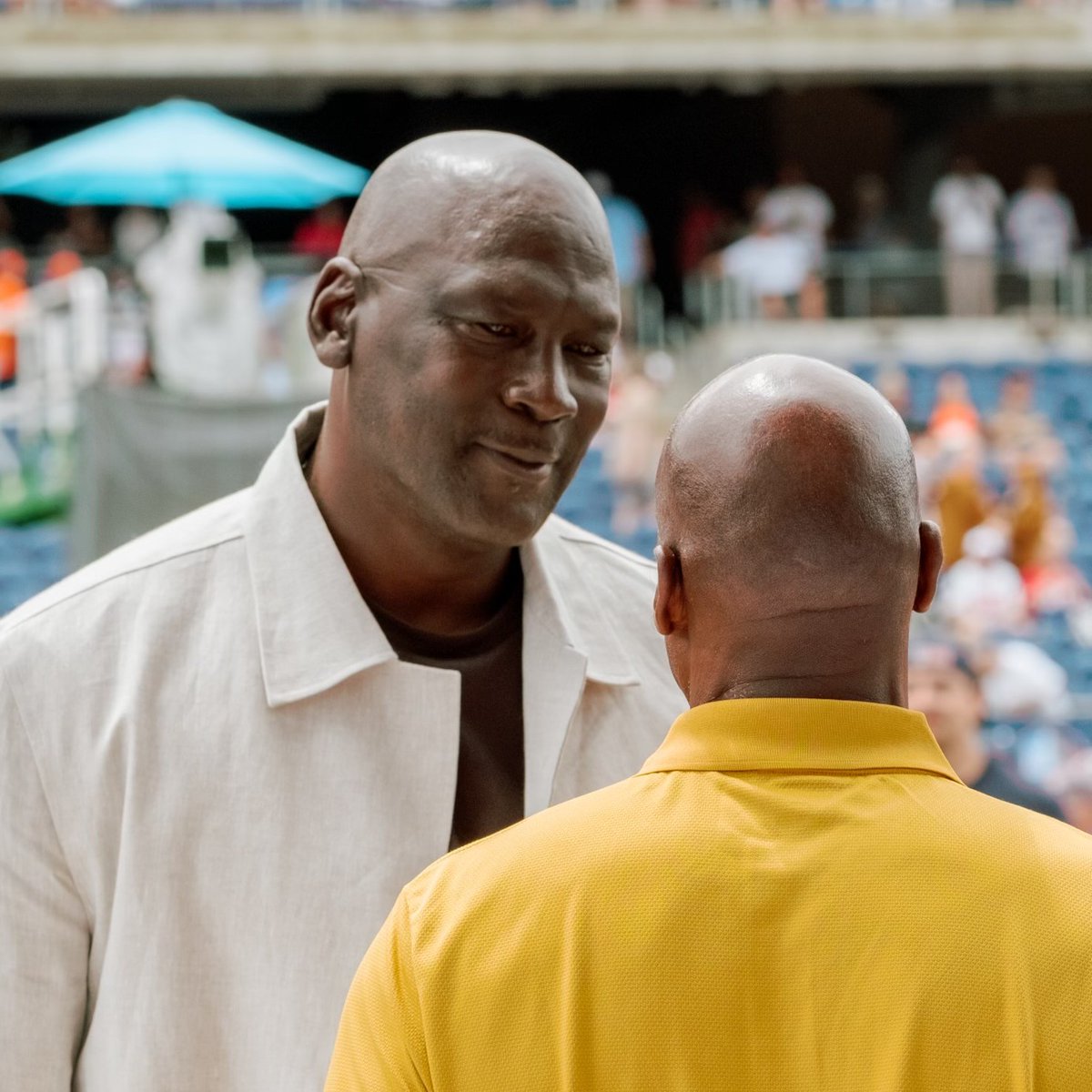 ProFootballHOF's tweet image. His Airness, Michael Jordan, landed in Canton to support the greatness of his good friend @dwightfreeney!