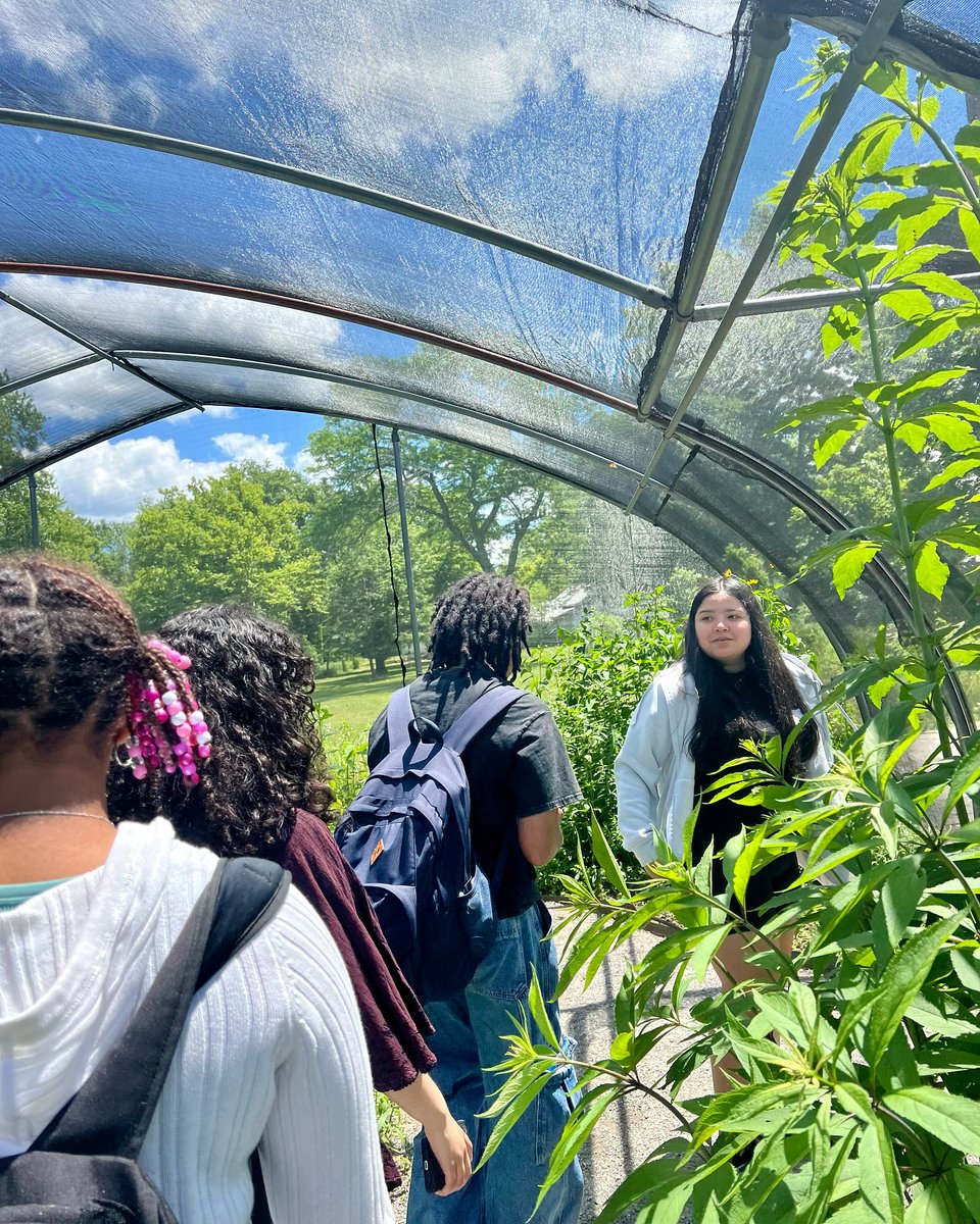 MercerCountyOEA's tweet photo. Our Tree Ambassador interns recently visited the @theH2Oshed to participate in advocacy training and learned about how trees help urban heat islands, stormwater management, and celebrated the opening of the incredible Butterfly Garden🌳🦋

Big thank you to Diana and the team! https://t.co/P9MGfT0X4N