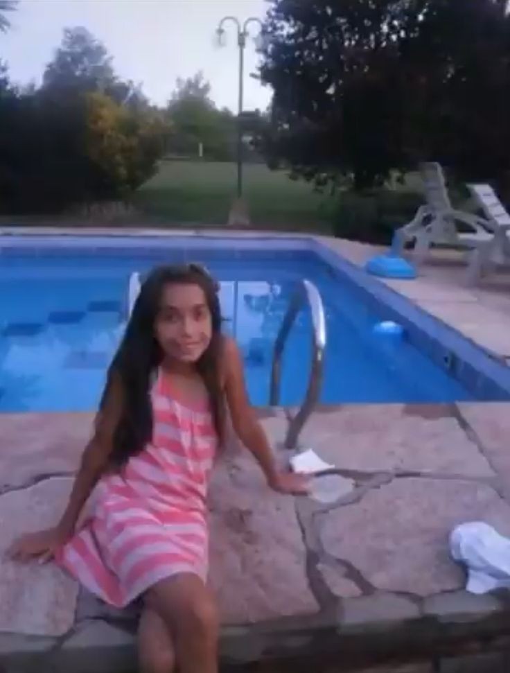aca esperando que maria nos diga cuando sale agora