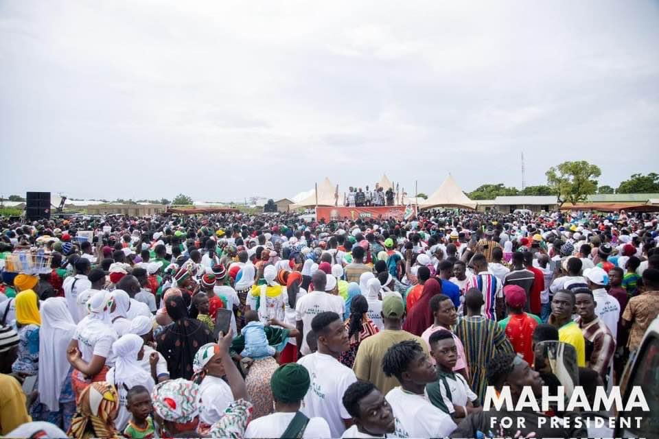 Suadiquemusa's tweet photo. Upper East Region is NDC! Great Showing for John Mahama.
#BuildingGhanaTour https://t.co/s3VGHlQq4c