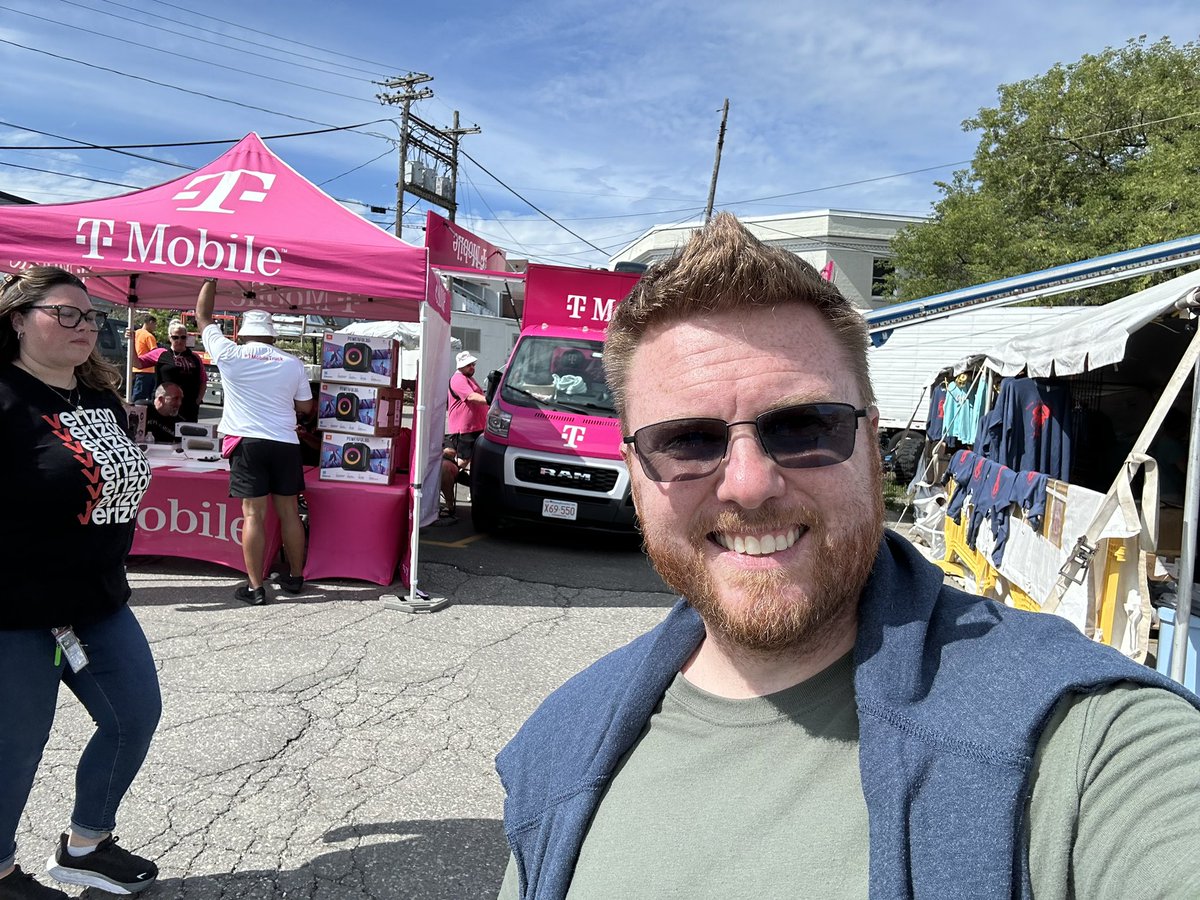 dahlrick's tweet photo. Thank you @TMobile for sponsoring the Maine Lobster Festival. https://t.co/GVOyaEH2Dl