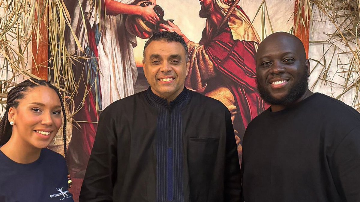 _axelLevi's tweet photo. Quelle grâce !
Je n’en reviens toujours pas.
Il y a des rencontres, des opportunités que seul Dieu peut créer.

4 jours extraordinaires au Ghana ! https://t.co/9rdeAYmQsB