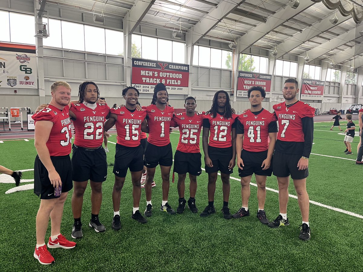 A few Wpial Guys at <a href="/ysufootball/">Youngstown State Football</a>  #WesternPa <a href="/WPIAL_Insider/">WPIAL Insider</a> <a href="/dharper_2/">Dallas Harper</a> <a href="/RemyBose1/">Remy Bose</a> <a href="/max10blanc/">Max Blanc</a> <a href="/SonnyMc8/">DeVaughn “Sonny” McClinton Jr. 💫💪🏾</a> <a href="/dashawncarter21/">Dashawn Carter ²</a> <a href="/flueysteph25/">Stephon Hall</a> <a href="/prestonzandier/">Preston Zandier</a> <a href="/Hunchomingz8/">Jawon Hall</a> 🏈🐧