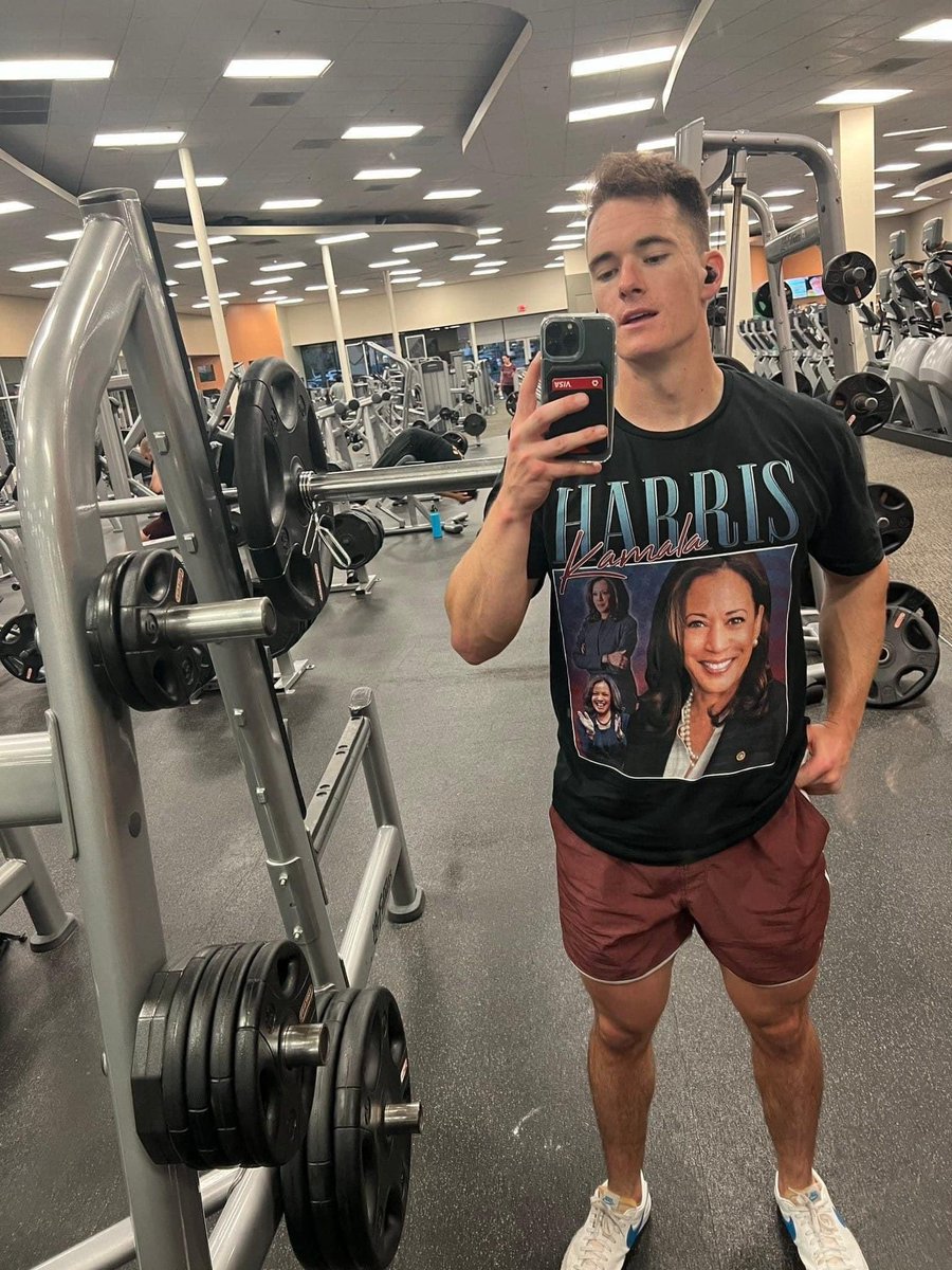 AlphaFox tweet media