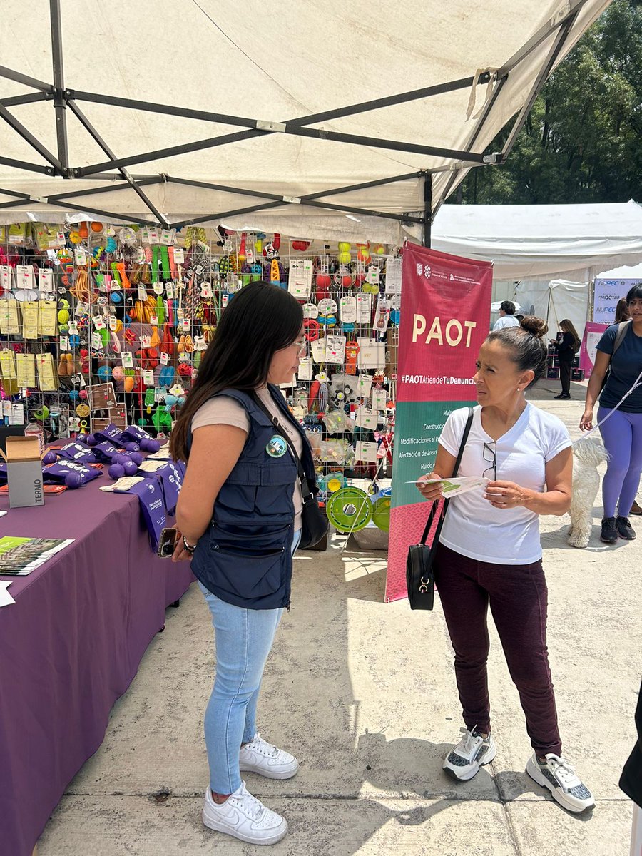 PAOTmx's tweet photo. Ven al #CanFest 🐶🐱 y visita nuestra carpa informativa sobre qué puedes denunciar en la PAOT en materia de maltrato animal y conoce la plataforma @AdoptaCDMX. ¡Te esperamos!
Estamos en el 📍 Foro Linderberg del parque México 🌳 en la col Hipódromo Condesa. https://t.co/b30Cju7Axk