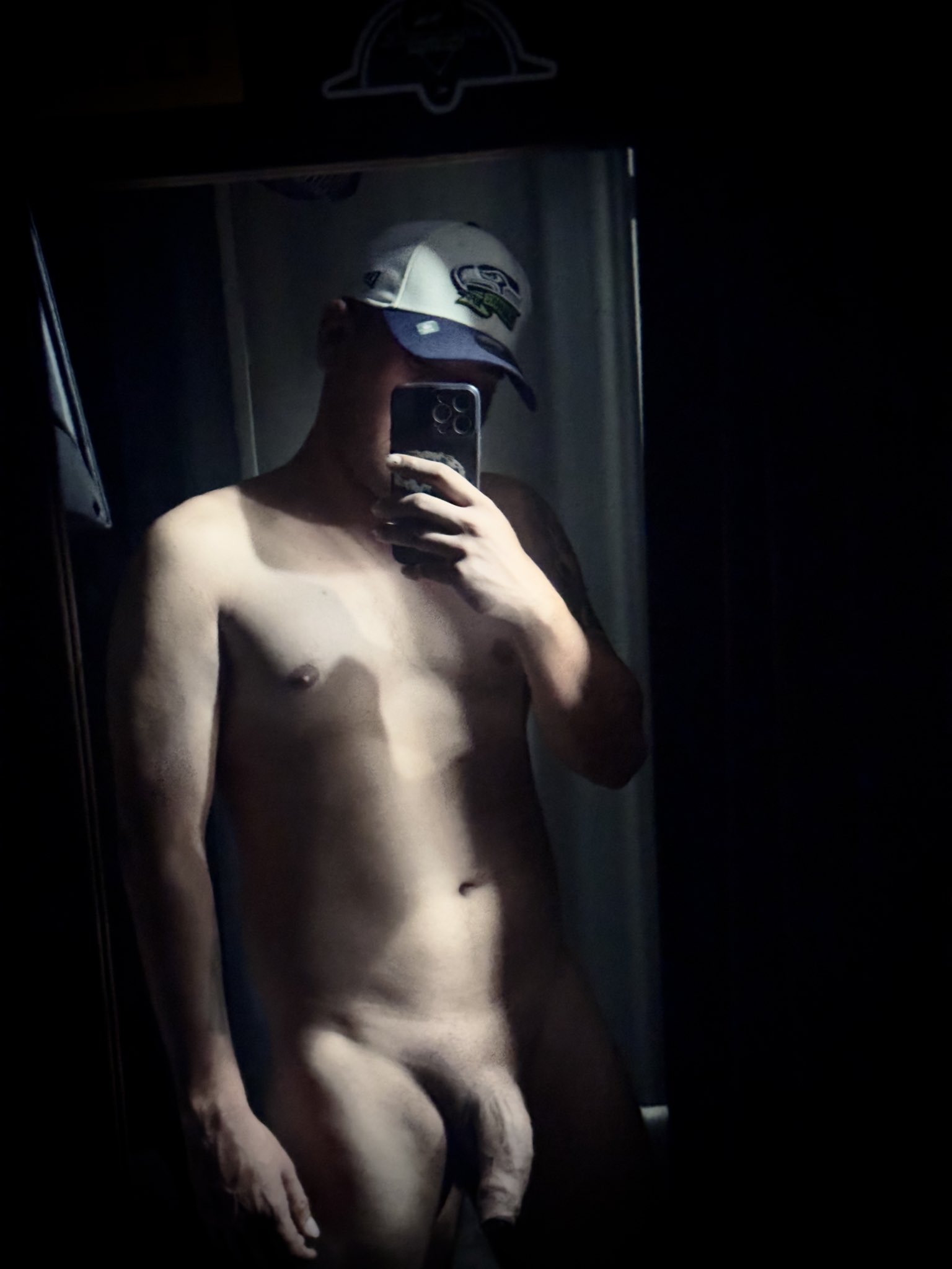 Estoy caliente, me voy a sacar la leche y subir el video a mi grupo de telegram vip 🥵 https://t.co/IQnCFBWqd1