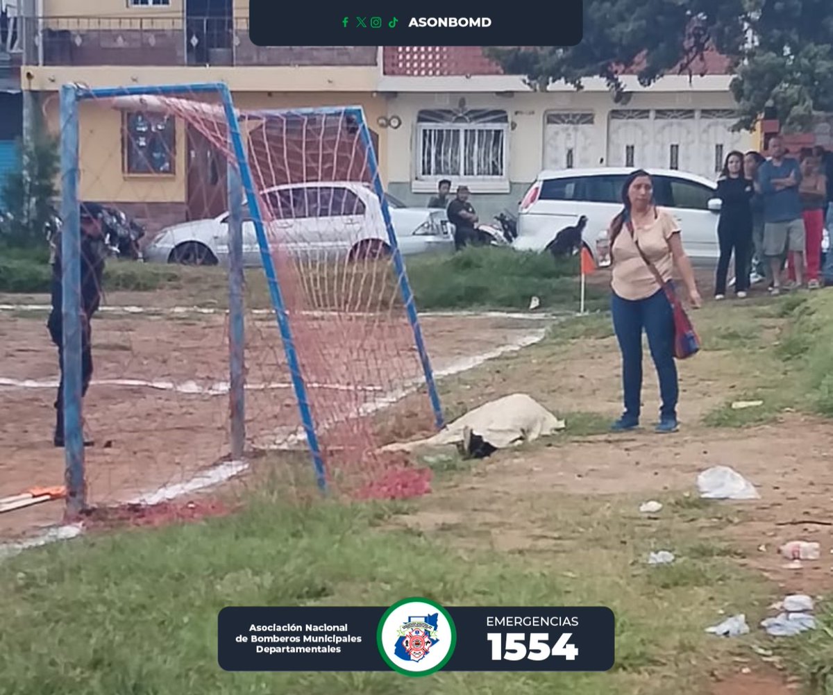 EmergenciasCBMD|| ataque armado

Villas del Quetzal, Ciudad Quetzal, ataque armado deja a dos personas heridas y una fallecida, Bomberos Municipales Departamentales trasladan a los heridos al Hospital Roosevelt, se coordinan a personal de la Policía Nacional Civil y Ministerio