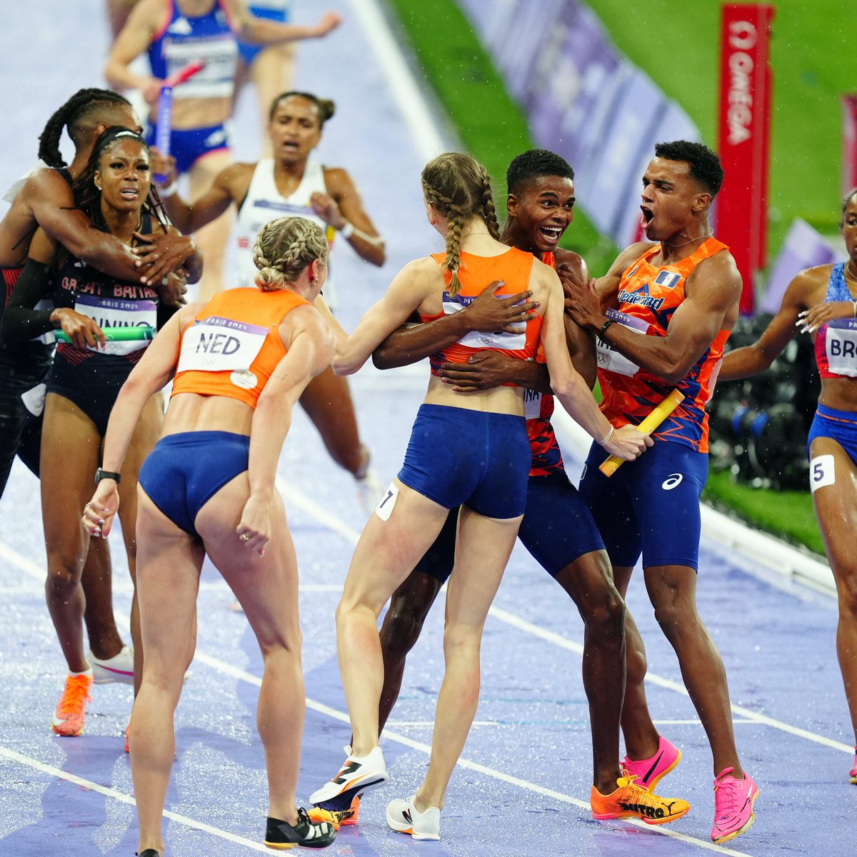 Peter Feenstra tweet media