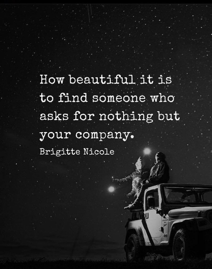 JoanRFHogue1's tweet image. 4 years later…I like u so much. #spokesmodel for @JoanRob20721343