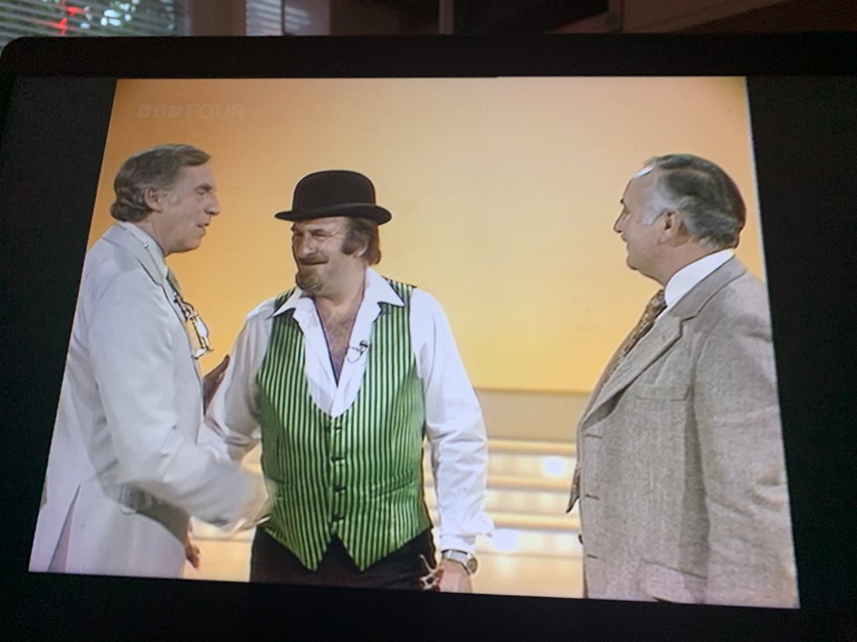 Pisci's tweet image. That’s MR Acker Bilk to you, Larry. #GenerationGame