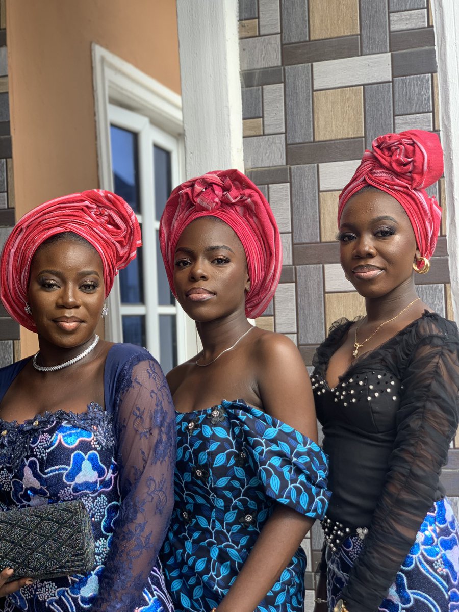 Oluwafu84802112's tweet image. Owanbe day!💃🏻✨❤️
I had so much fun ☺️and my girls and I looked so good!❤️

#fyb #finalyearweek