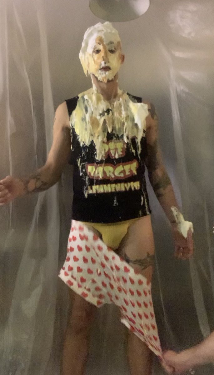 melbgunge tweet media