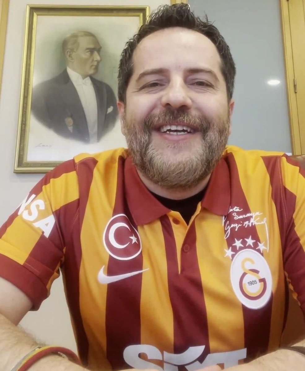 erden timur’a çağrımdır, hemen yarın başkanlık için hazırlıklara başlasın, galatasaray hakettiği gibi yönetilmelidir, vasatlığa alışamaz!